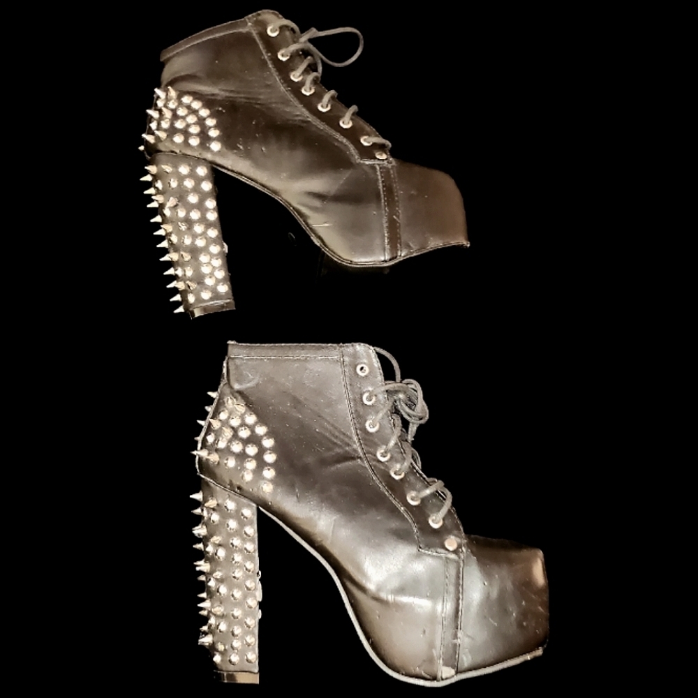Jojo Cat Black Platform Studded Booties